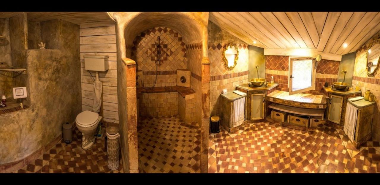 La Medievale Du Luberon Roussillon en Isere 외부 사진